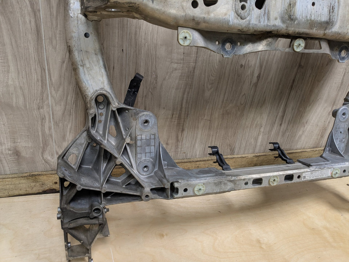 2016-2019 BMW 740i G12 RWD Front Axle Support Crossmember Subframe 6861106