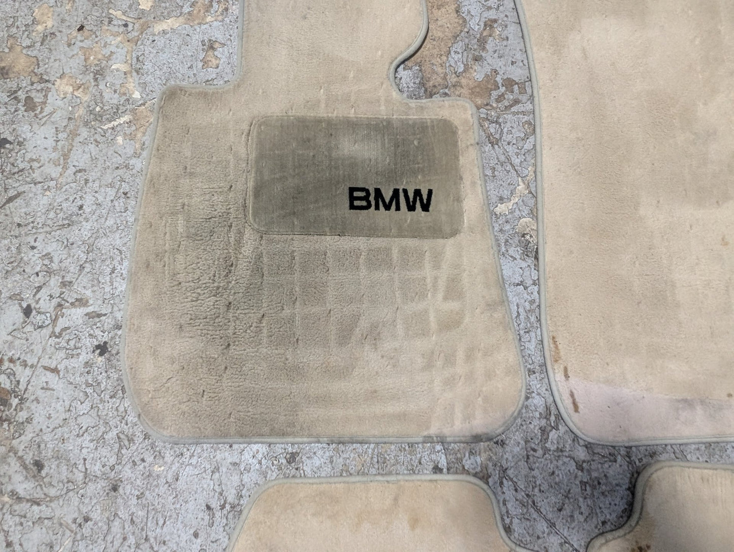 2007-2013 BMW 335i E93 Front Rear Left Right Mat Carpet Floor Mats SET 0429943