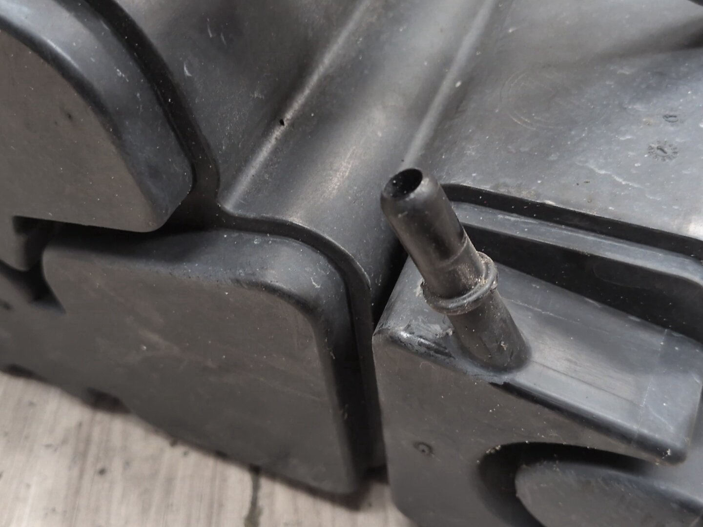 08-18 OEM Audi A4 A5 A6 A7 Q5 RS5 S4 S5 SQ5 Fuel Vapor Charcoal Canister