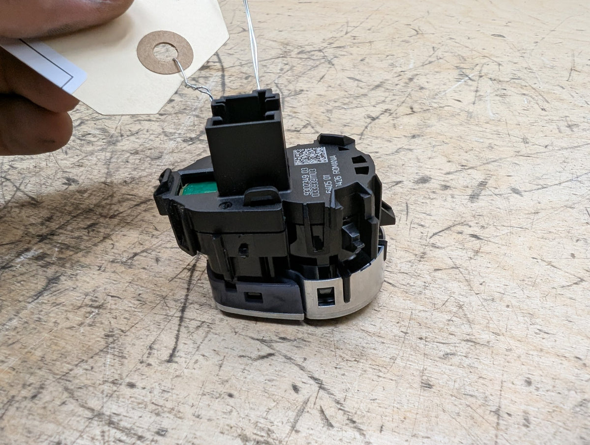16-22 OEM BMW G11 G12 740 750 Engine Ignition Start Stop Button Switch Button
