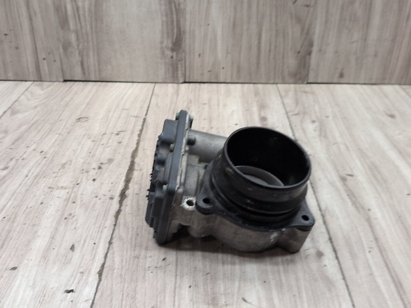 OEM BMW F39 F44 F48 F90 G05 G12 750 G30 M550 M8 Engine B46 N63 S63 Throttle Body