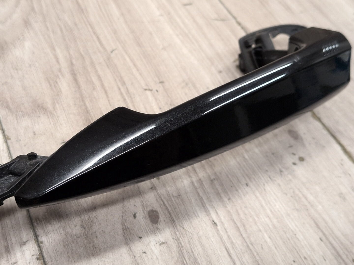 2014 - 2018 BMW X5 F85 Front or Rear Left Driver Exterior Door Handle w/ Comfort Access 7422103 S63B44T2