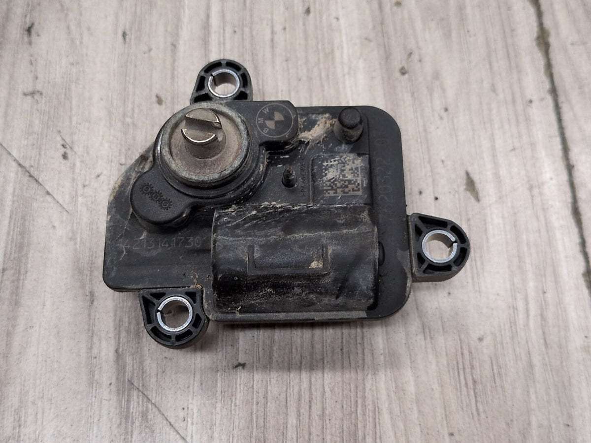 OEM BMW F15 F16 F22 F23 F30 F32 F33 F36 F44 Muffler Exhaust Flap Actuator Motor