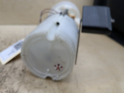 2008-2013 BMW 135i E88 EKP Fuel Pump Module 6765717 OEM