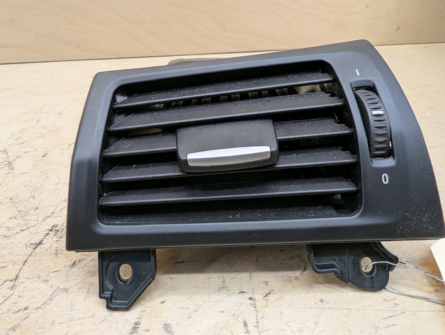 11-18 OEM BMW F25 F26 X3 X4 Front Left Driver Dash AC Air Vent Grille