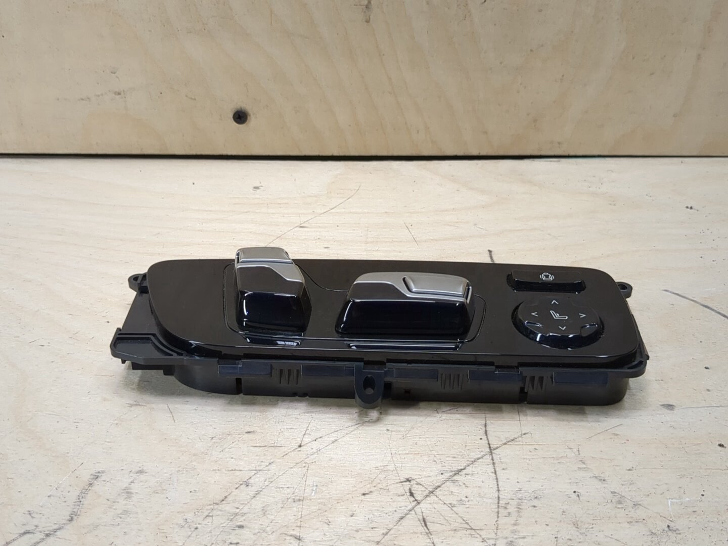 OEM BMW F95 G05 G06 G07 X5 X6 X7 Front Right Passenger Seat Adjust Switch Module