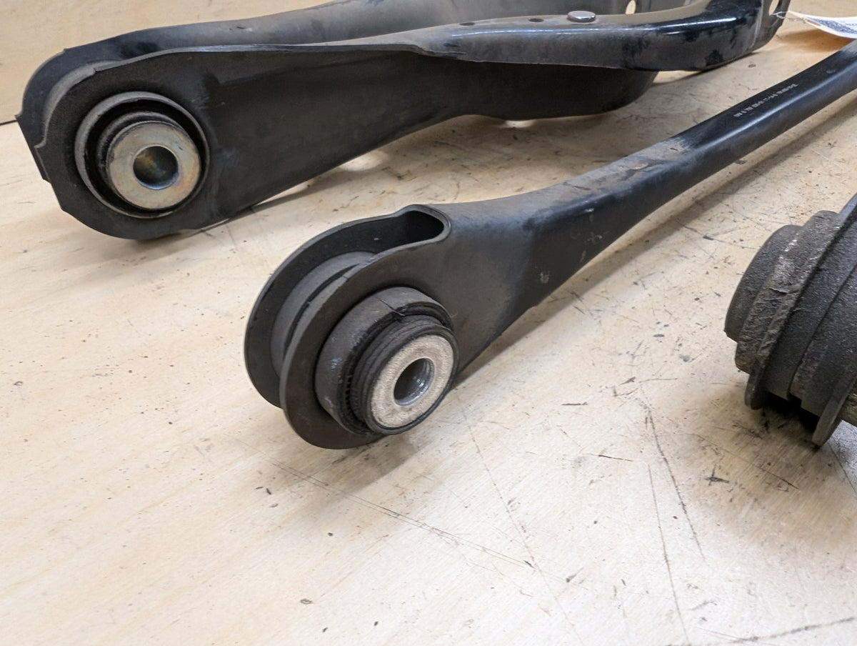 2012-2018 BMW 328i F30 Rear Left Driver Control Arms SET 6792540