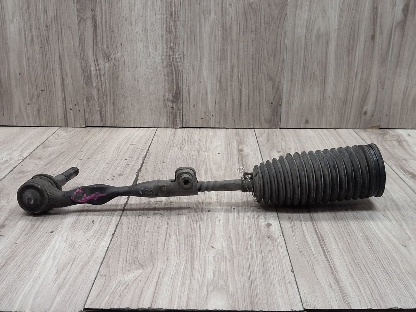 2017-2023 BMW M550i xDrive G30 Right Passenger Tie Rod w/ Boot 6868689