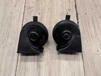 2006-2011 BMW 328i E90 Alarm Horns SET 7159420