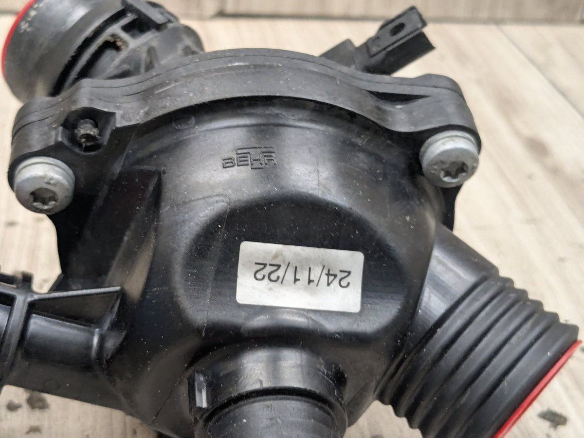 2017 BMW F16 X6 Engine Motor Cooling Auxiliary Water Pump 7598865