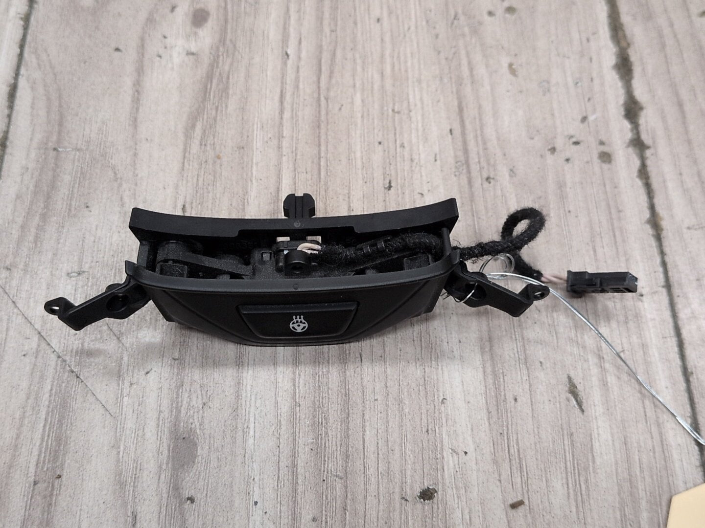 OEM BMW F44 G01 G05 G12 G20 G22 G26 G30 G42 Steering Wheel Heater Button Switch