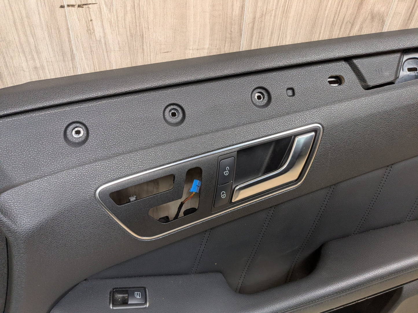 2009-2012 Mercedes-Benz E550 W212 Front Right Passenger Door Shell Panel Black 040