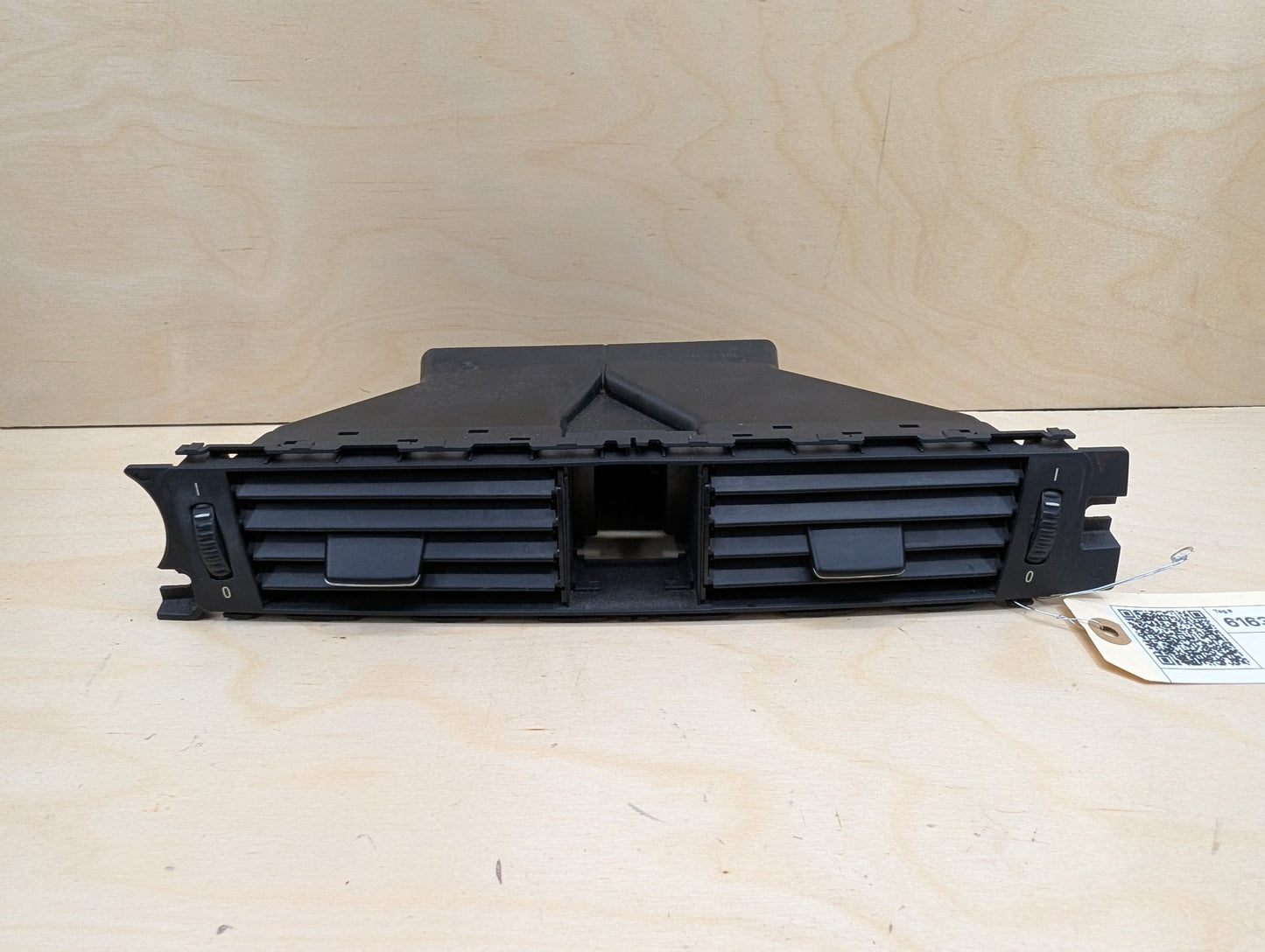 2007-2013 BMW 335i E93 Dashboard Dash Board Middle Center Air Vent 9151175