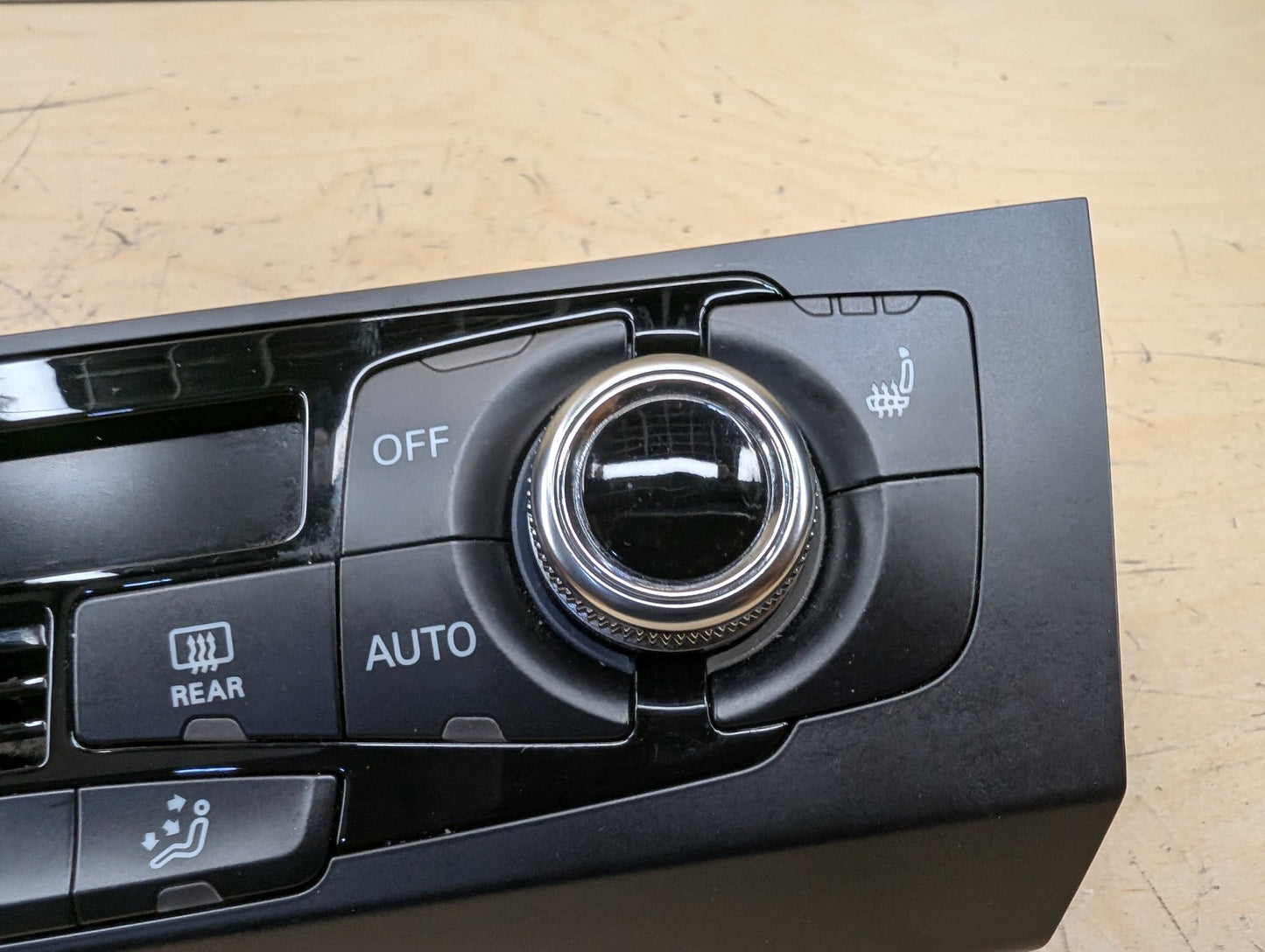 2011-2017 Audi RS5 8T Front AC Heater Climate Control Switch 8K1820043T