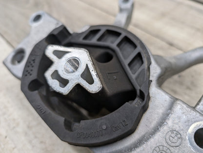 2019-2026 BMW X5 G05 Transmission Mount Bracket 6861567