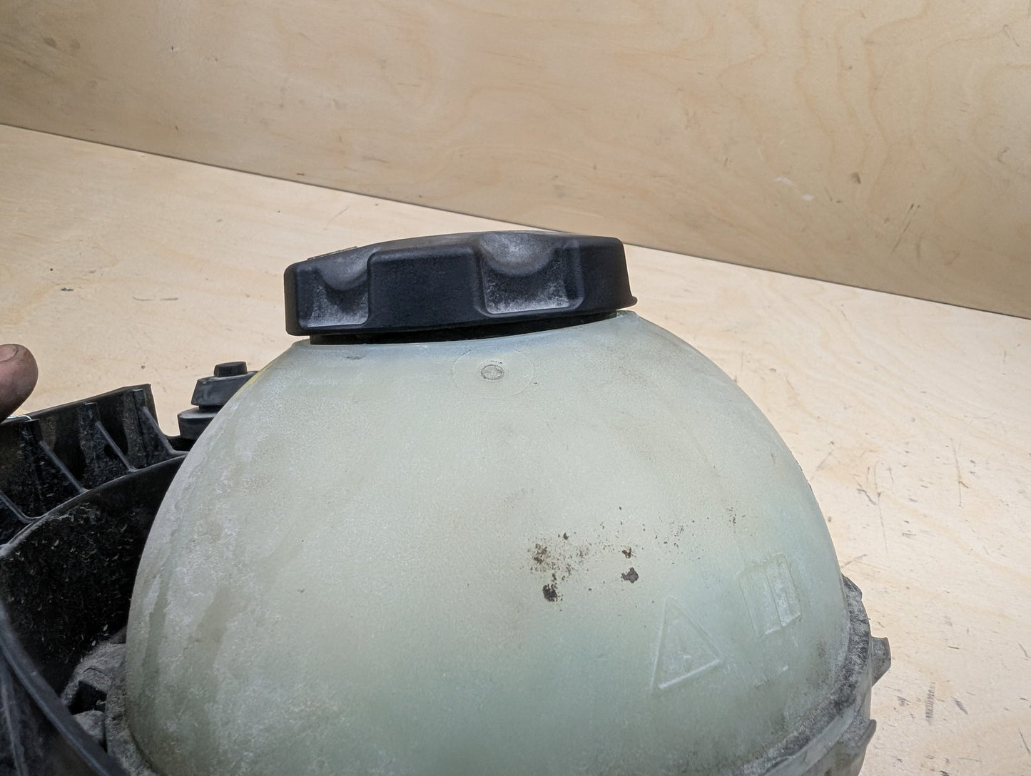 OEM BMW F22 F23 F30 F32 F33 F36 Coolant Overflow Reservoir Tank Bottle N20 N26