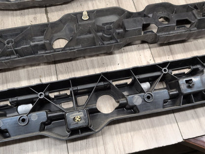 2017-2023 BMW M550i G30 Left Driver Side Skirt Rocker Panel Brackets SET 7387347 OEM