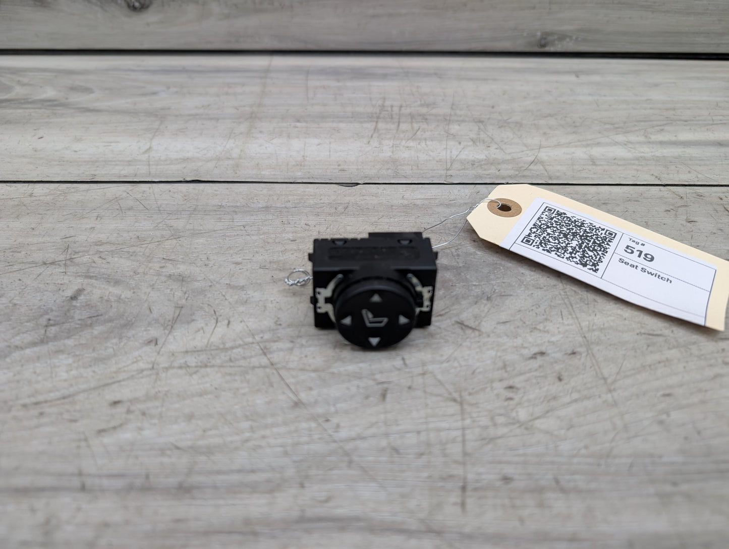 OEM BMW E53 E88 E90 E92 E93 Front Right Passenger Seat Lumbar Support Switch