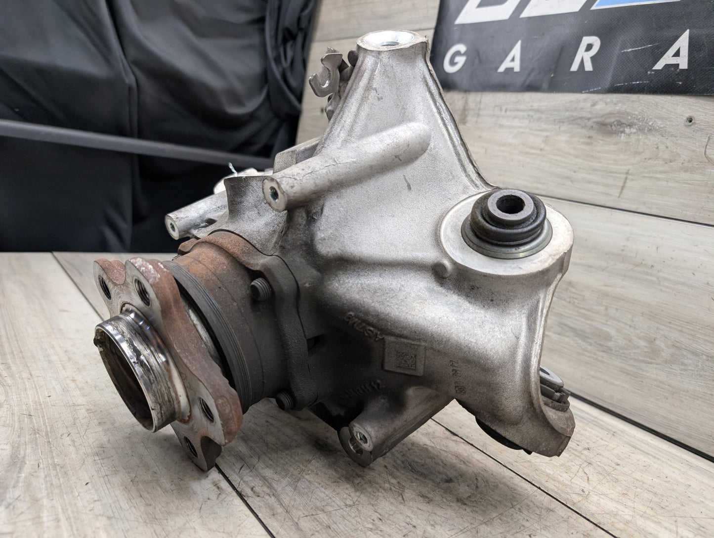OEM BMW G05 G06 G07 X5 X6 X7 Rear Left Driver Side Hub Spindle Knuckle Bearing