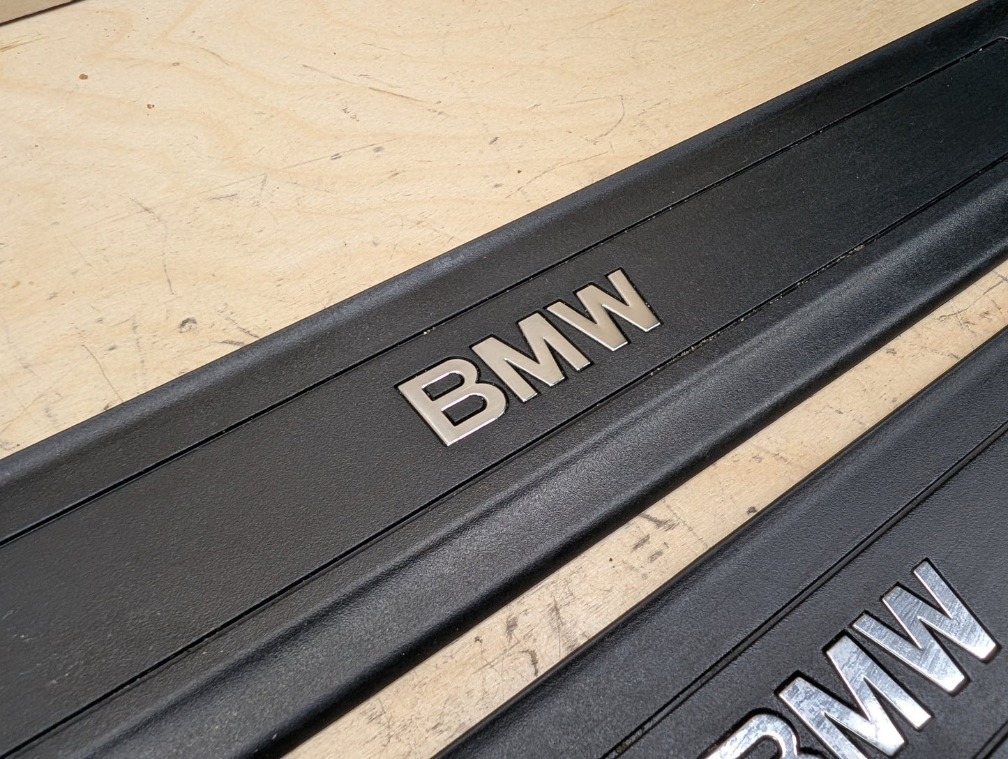 2011-2016 BMW X3 F25 Front Left Right Scuff Plate Door Sill SET 7205597
