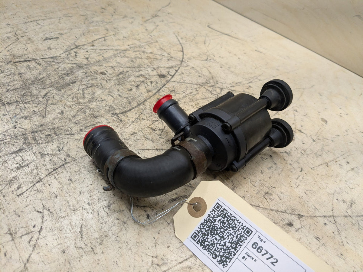 2012-2018 Audi C7 A6 CYNB Engine Motor Cooling Auxiliary Water Pump 06H121601P