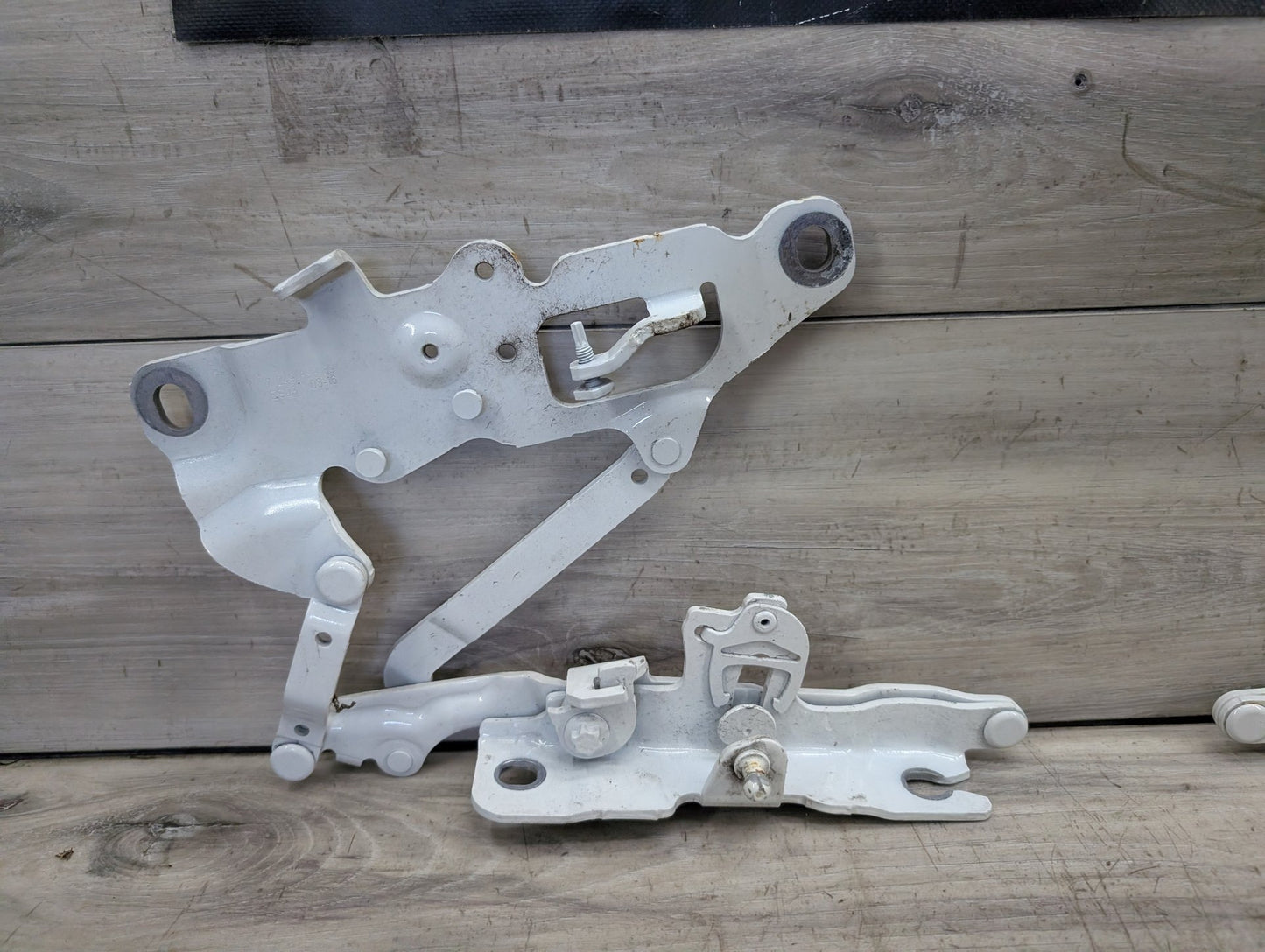 2015 BMW 528i F10 Hood Bonnet Hinges SET 7249888 N20B20O0