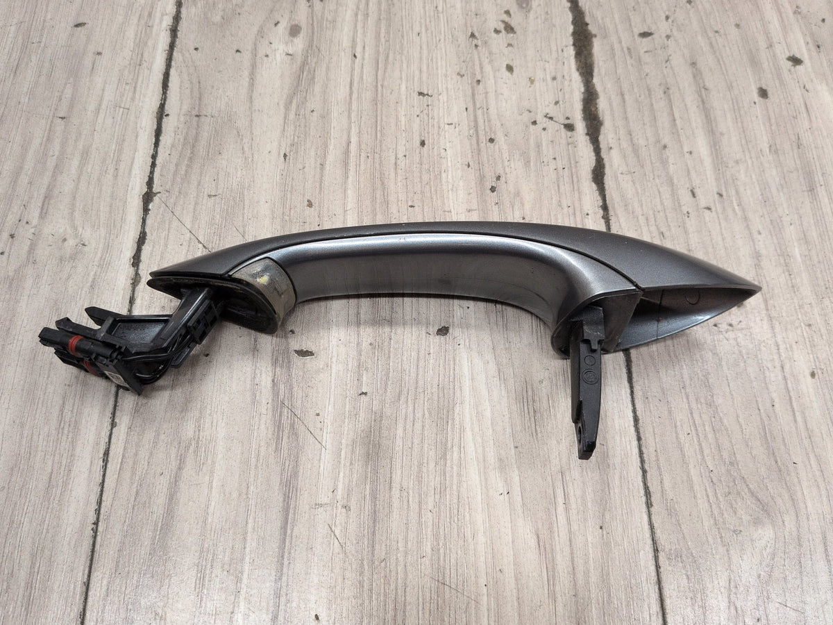 2011-2016 BMW M5 F10 Front Left Exterior Door Handle w/ Comfort Access 7305343