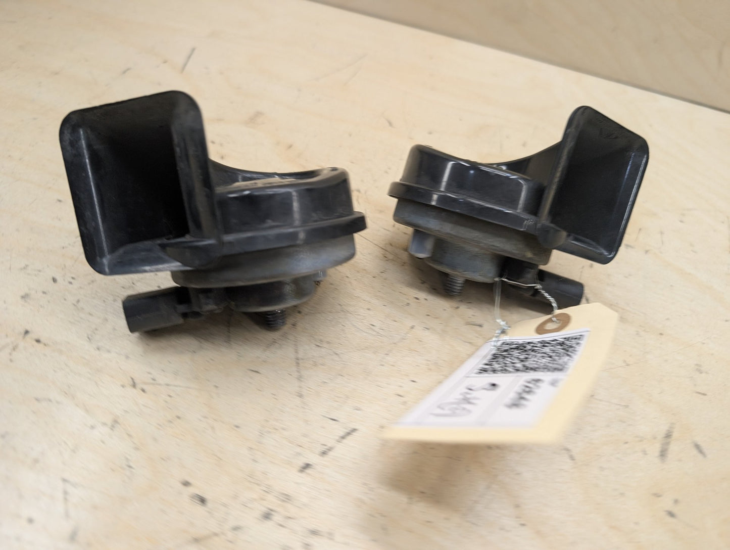 2012-2018 BMW 328i F30 Alarm Horns SET 7245423