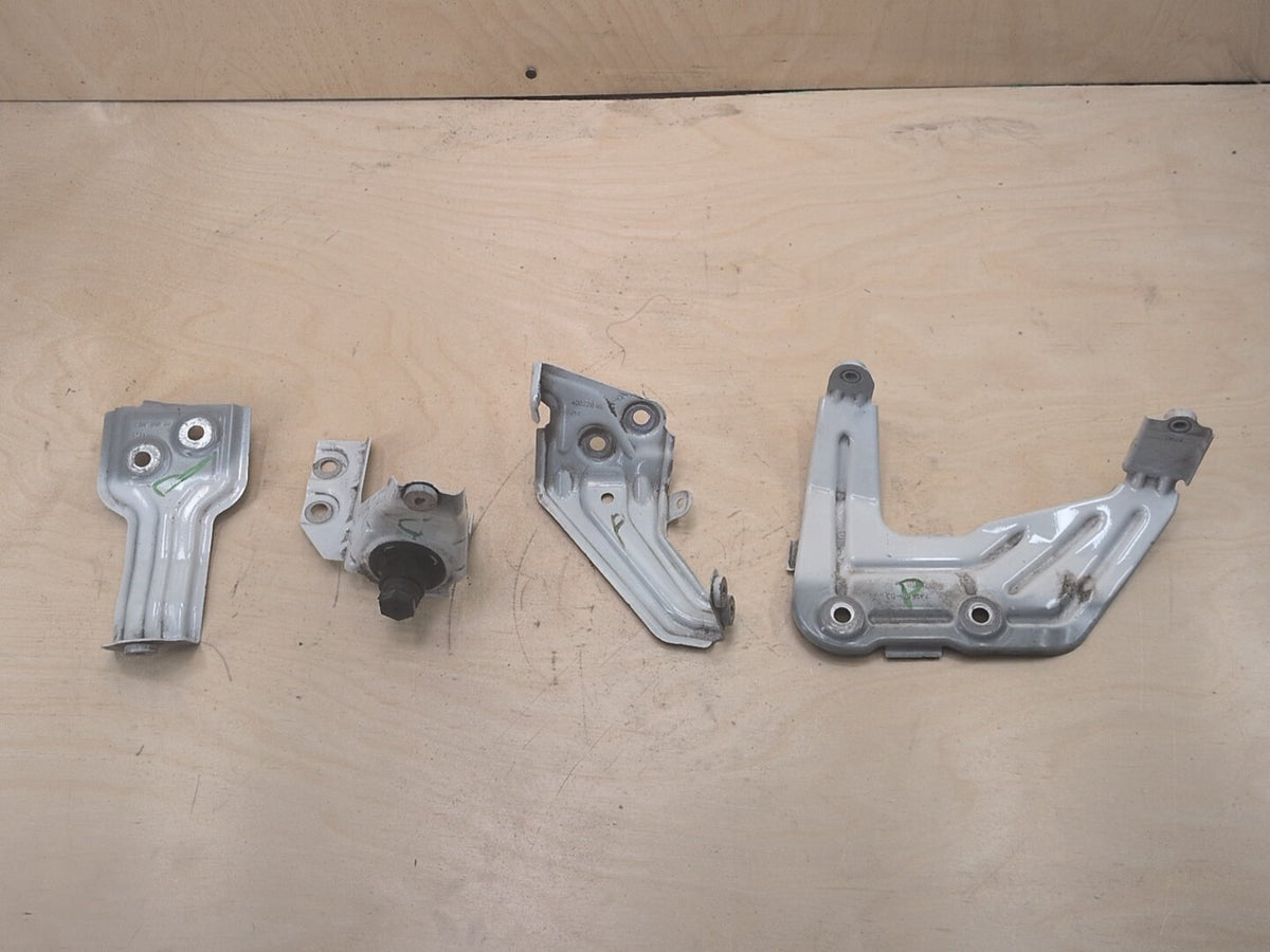 2018-2024 BMW X3 G01 Front Right Passenger Fender Brackets SET 7424678 OEM