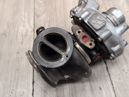 2016-2022 BMW G12 750i Engine Motor Turbo Charger w/ Manifold SET 8616917