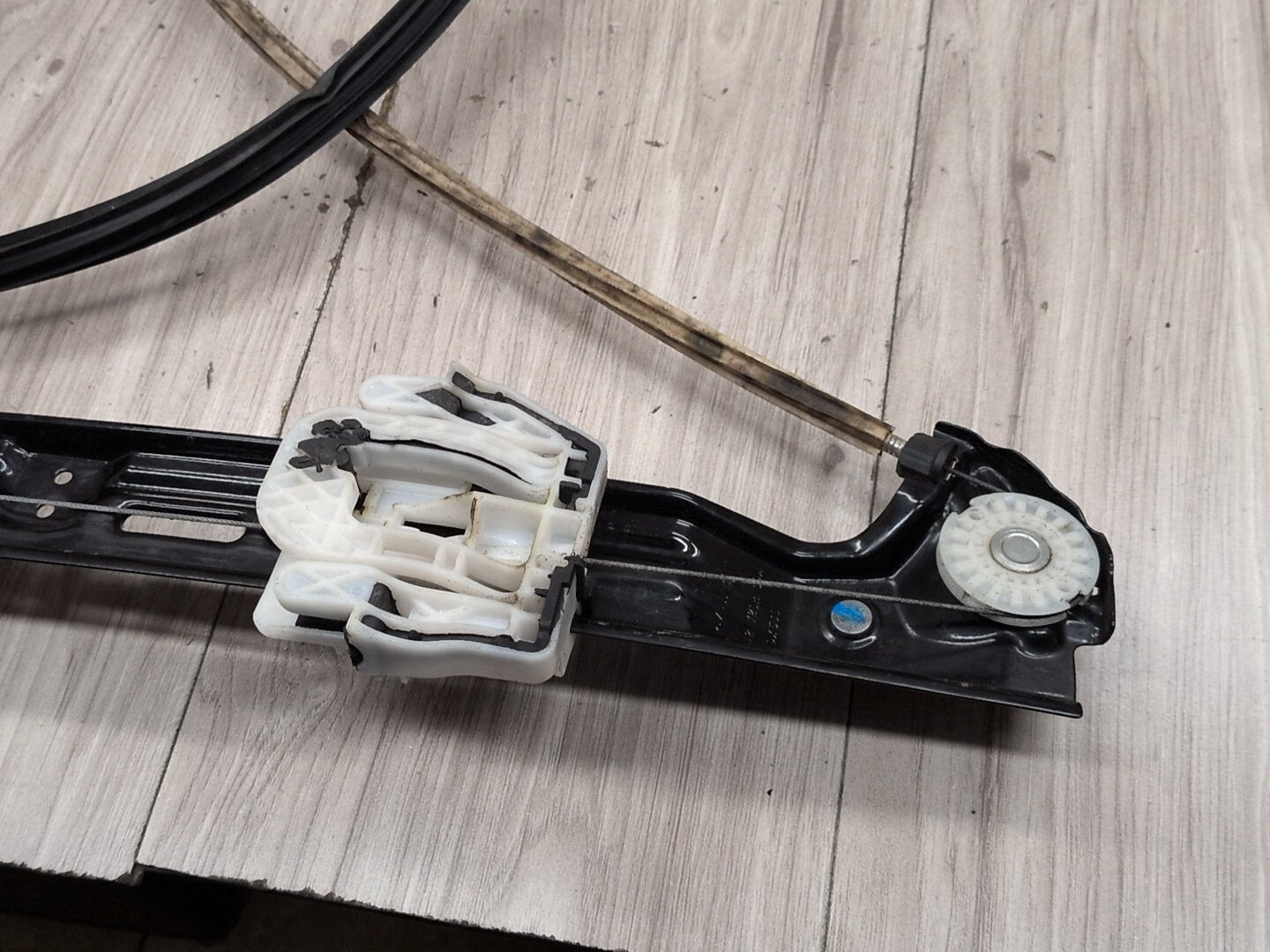 2011 - 2017 BMW X3 F25 Rear Left Driver Door Window Glass Regulator Motor 7258534 N20B20O0