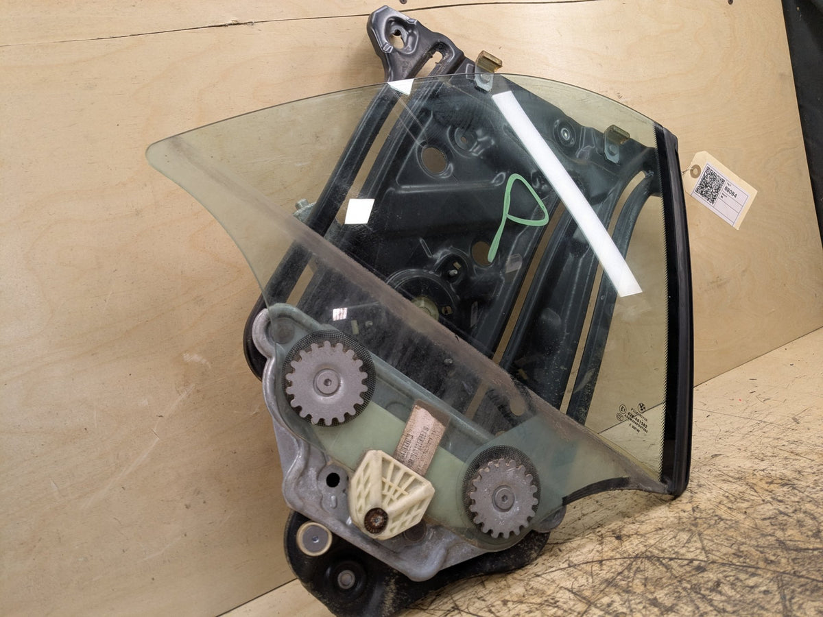 2008-2013 BMW 135i E88 Convertible Rear Right Window Regulator Motor 7165594 OEM