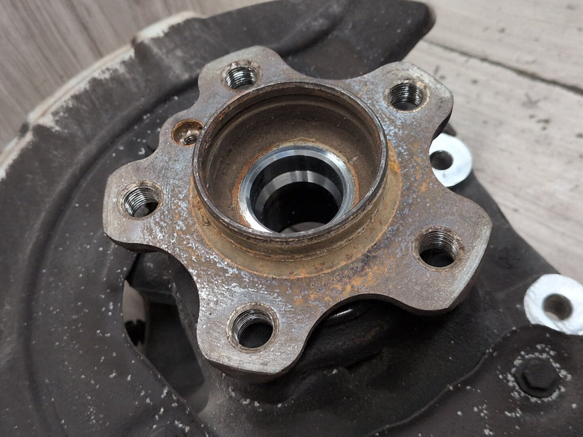 2017-2023 BMW M550i G30 Rear Right Passenger Spindle Knuckle w/ Bearing 6866338 OEM