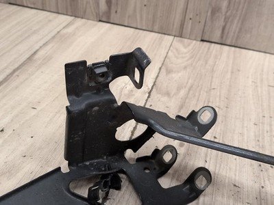 2012-2018 BMW M6 F06 Front Right Passenger Fender Brackets SET 7230584 OEM