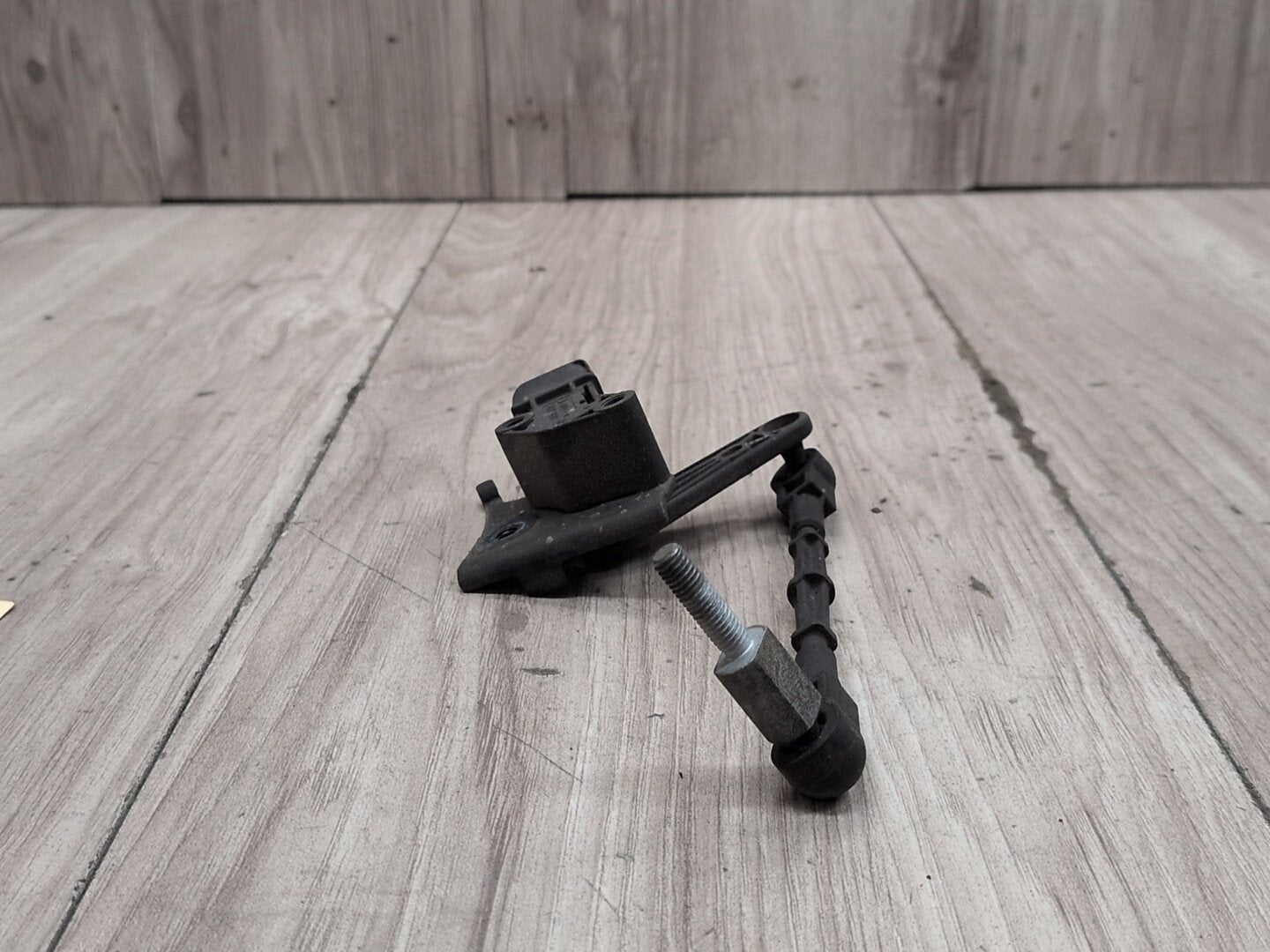 2018-2023 Audi S4 B9 Suspension Height Level Sensor 4M0907503