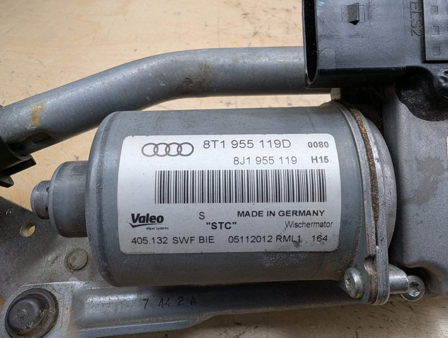 2011-2017 Audi RS5 8T - PN: 8T1955119D