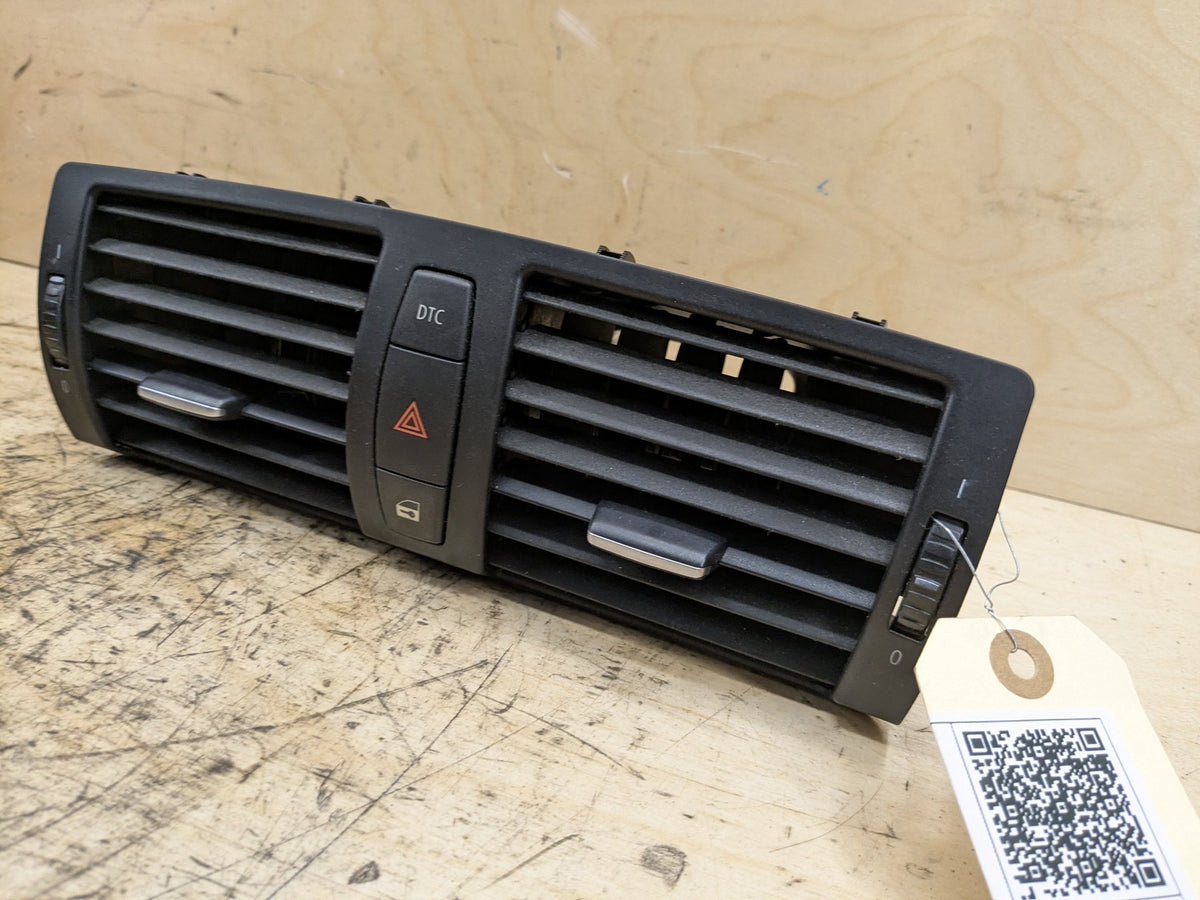 08-13 OEM BMW E82 E88 128 135 Dash Dashboard Center Middle AC Air Vent Grille