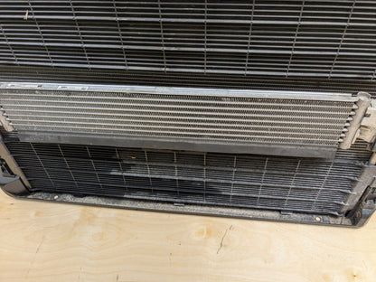 2019 - 2026 BMW 330i G20 Radiator Cooling Condenser Fan Shroud Assembly SET 8666817 B46B20O1