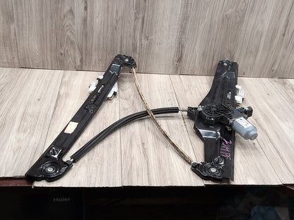 2011 - 2017 BMW X3 F25 Rear Left Driver Door Window Glass Regulator Motor 7258534 N20B20O0