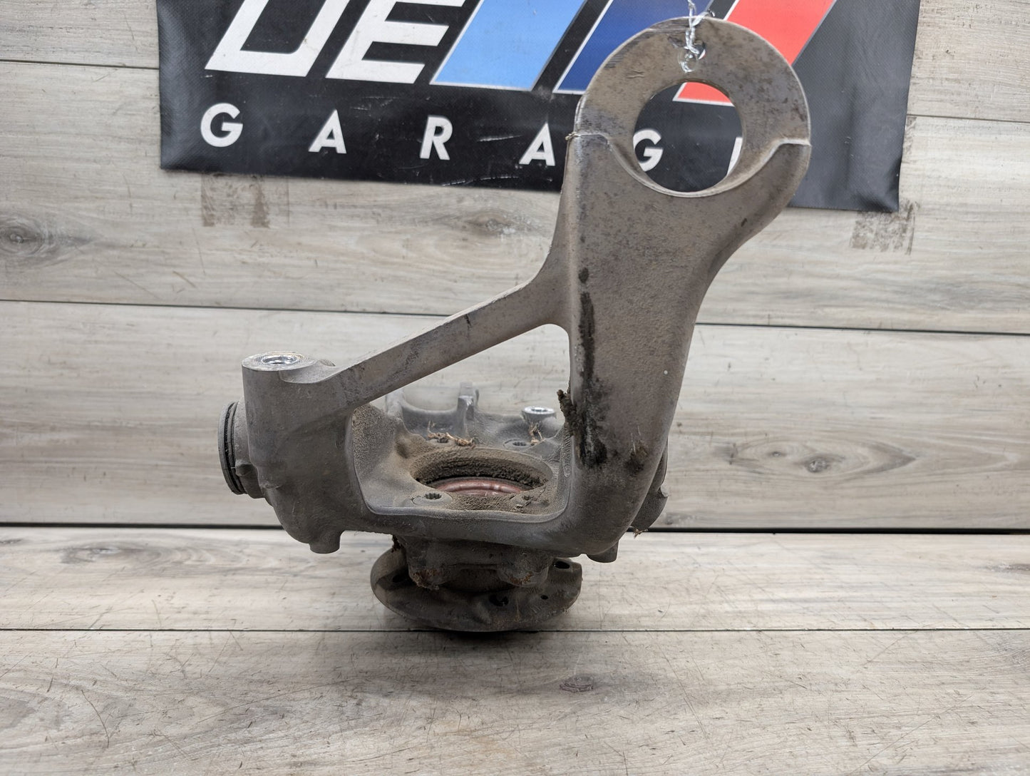 2008 - 2017 Audi S5 8T Rear Left Driver Spindle Knuckle w/ Bearing 8K0505435A