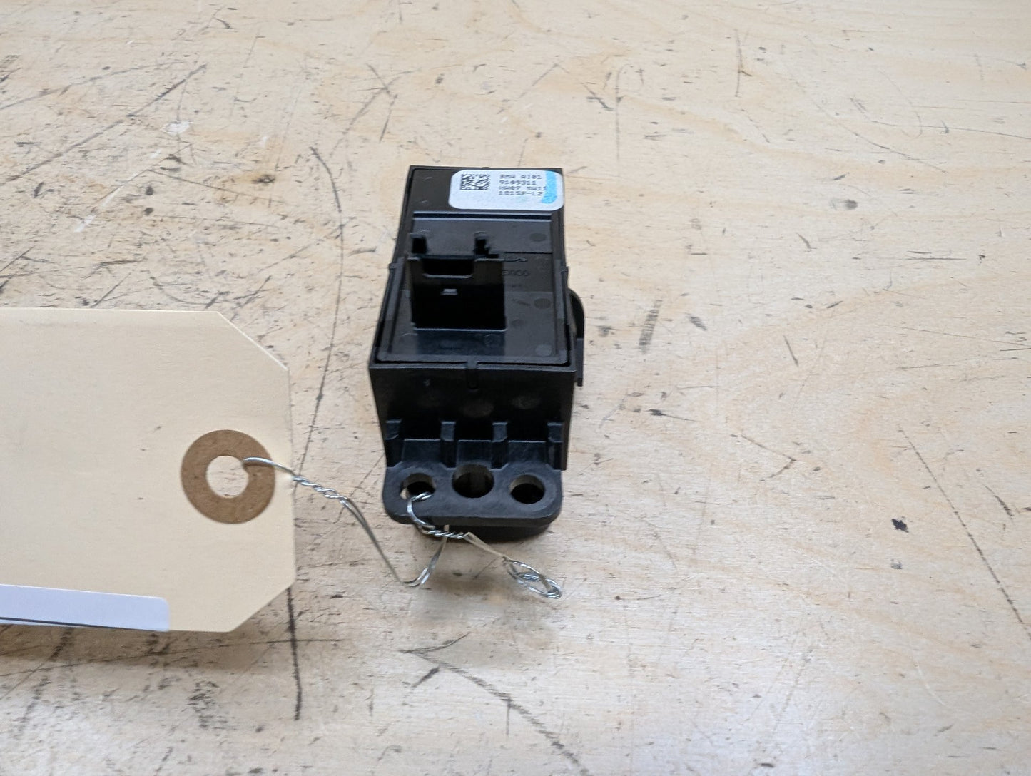 OEM BMW F90 M5 G30 G01 X3 G02 X4 F97 F98 Parking Brake Auto Hold Switch BLACK