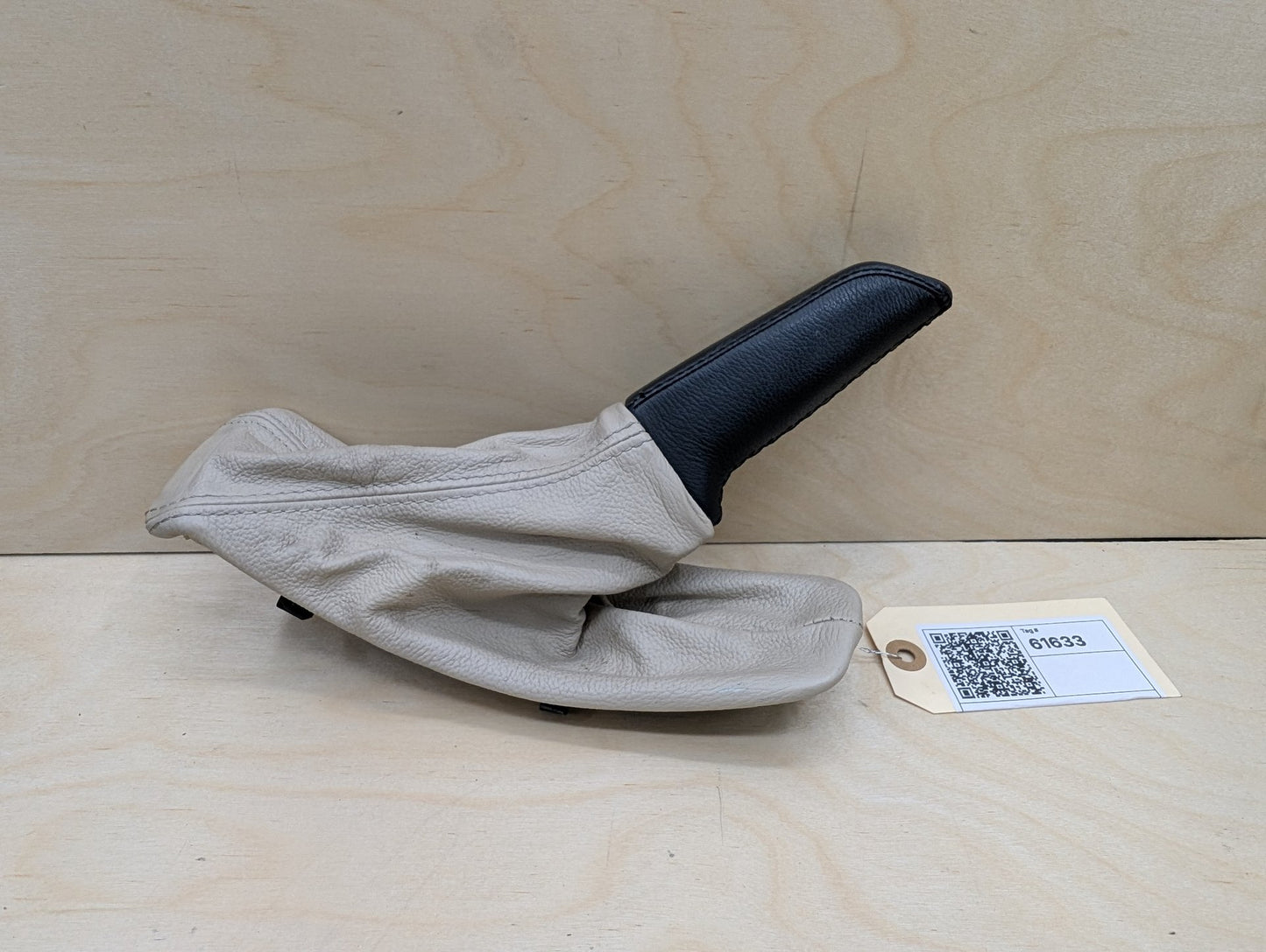 2007-2013 BMW 335i E93 Emergency Handle Brake Cover w/ Boot 6951561