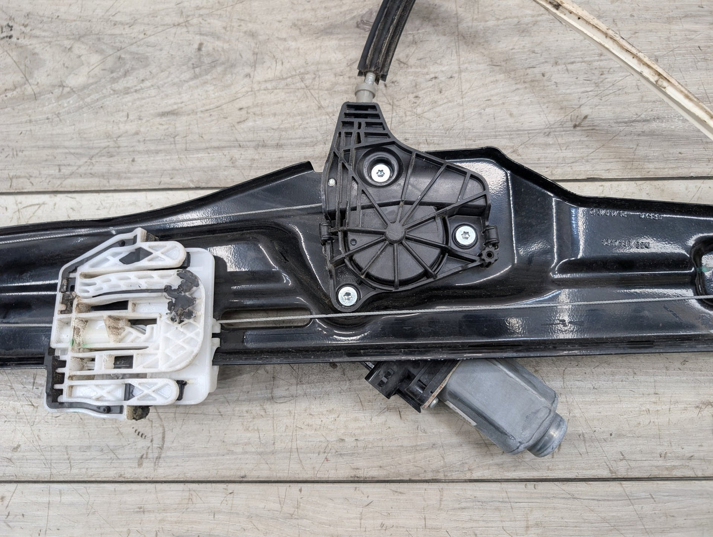 2011 - 2017 BMW X3 F25 Front Right Passenger Door Window Glass Regulator w/ Motor 4880168 N55B30M0