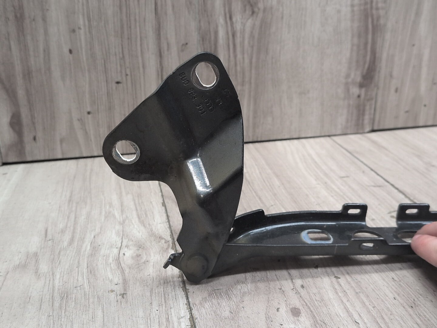 2015-2018 Audi Q3 8U Hood Bonnet Hinges SET 8U0823302