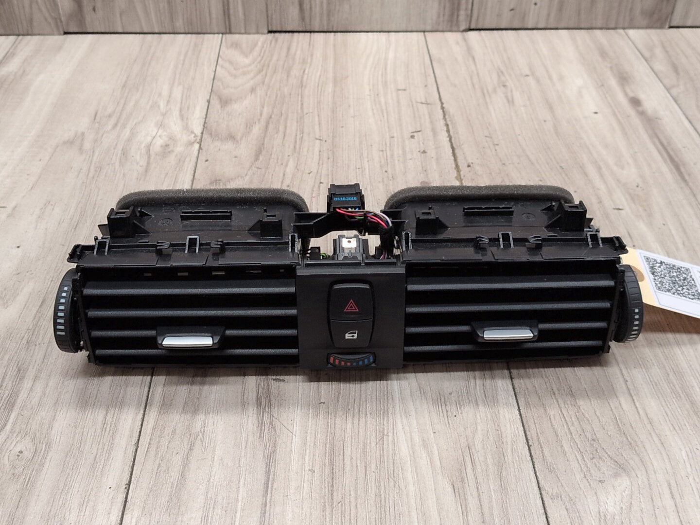14-20 OEM BMW F22 F30 F32 F36 F80 F82 Front Dash Central Air Vent Grille Black