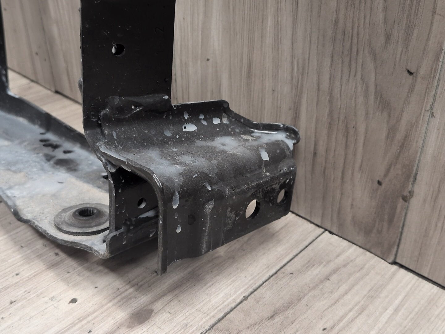 OEM BMW G20 G22 G23 G26 Front Left Driver Radiator Reinforcement Support Bracket