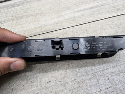 OEM BMW F90 M5 G30 530 540 M550 Front Right Passenger Seat Memory Switch Button