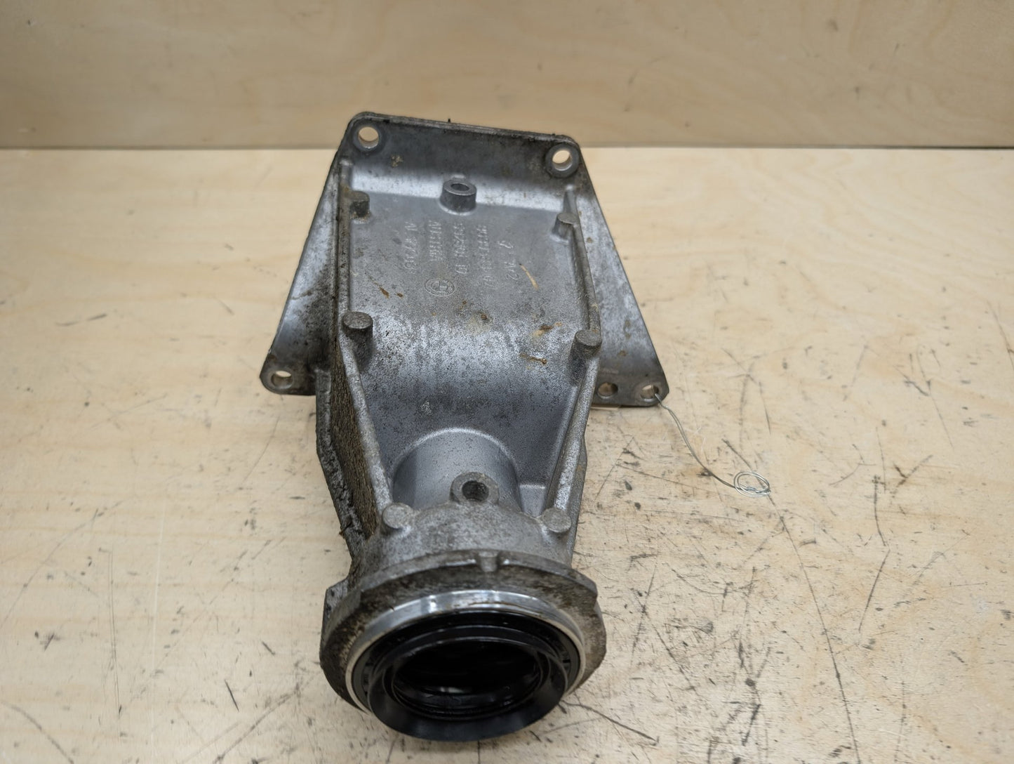 OEM BMW G01 G05 G12 G20 G26 G42 G80 Front Differential Axle Support Bracket