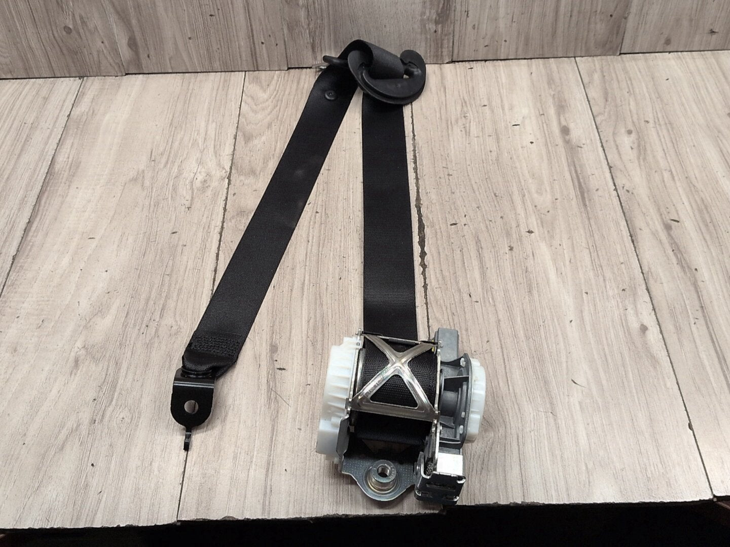 14-20 OEM BMW F22 F32 F82 M4 Front Right Passenger Seatbelt Retractor Black