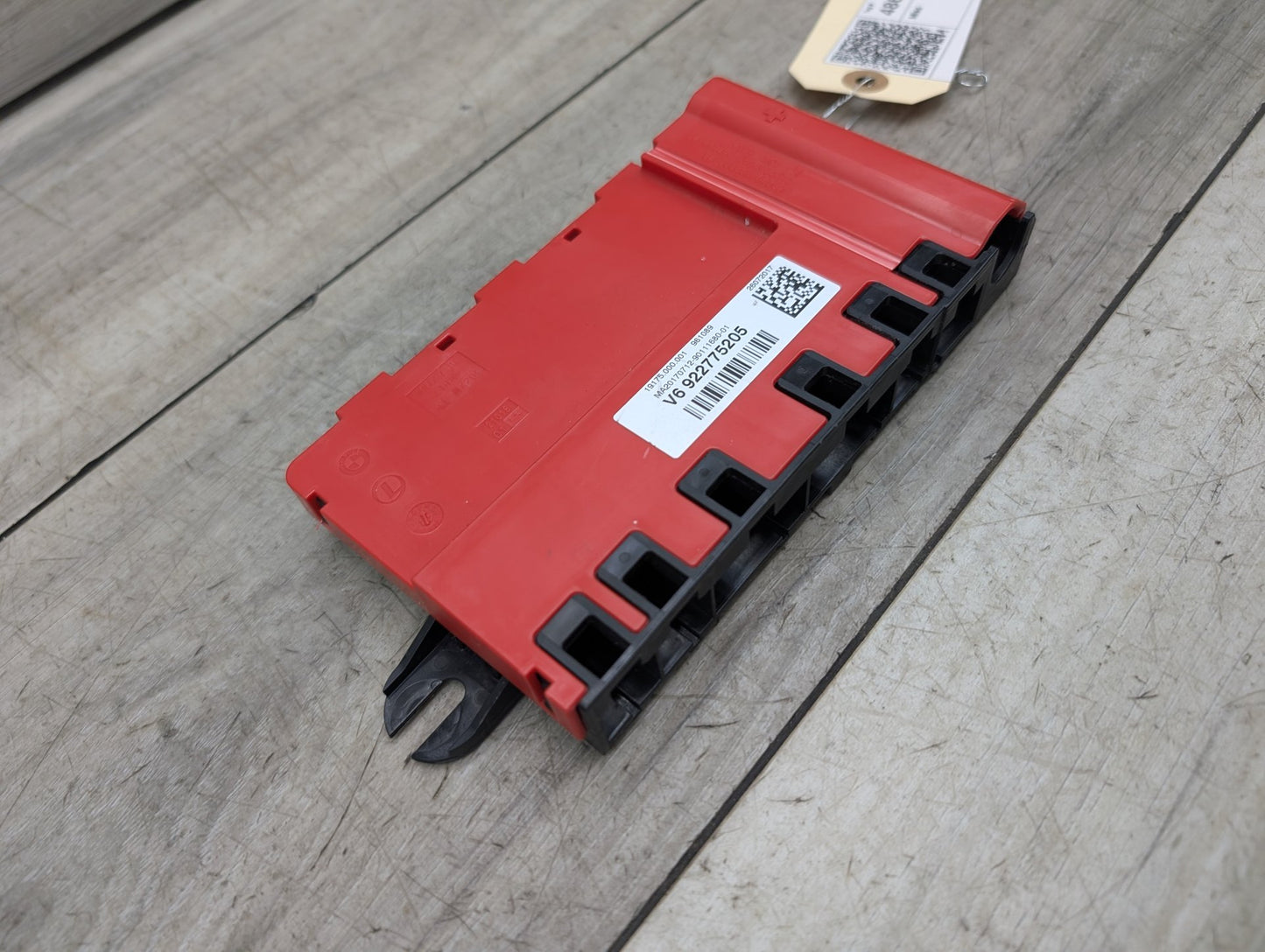 OEM BMW F22 F30 F32 F36 F80 F82 Positive Battery Distributor B+ Power Fuse Box